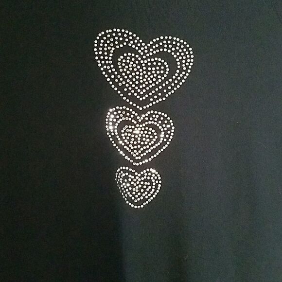 Quaker Factory black studded heart top Sz. S NWOT - Picture 2 of 4